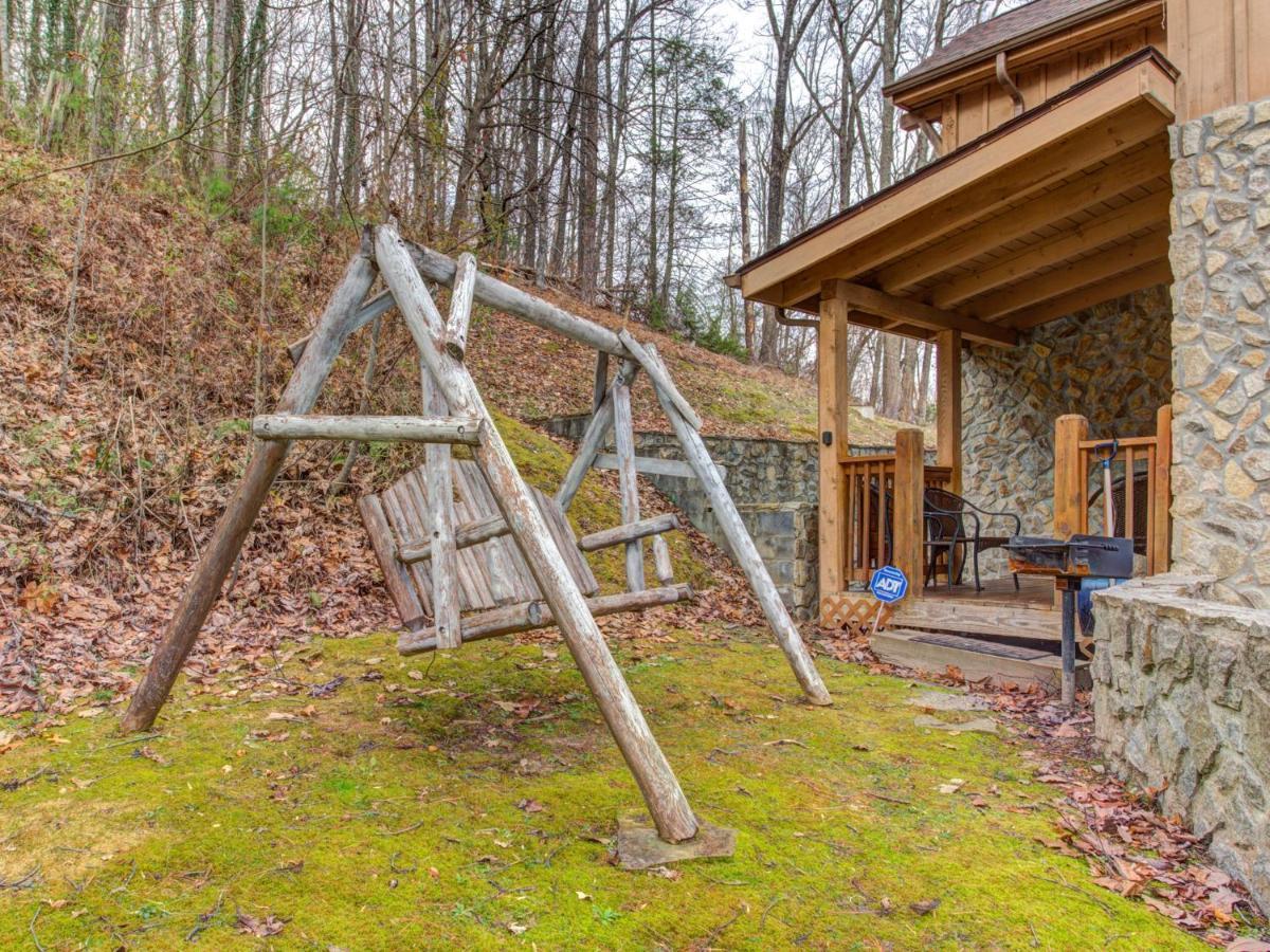 Splashing Sunrise, 2 Bedrooms, Private Pool, Arcade, Hot Tub, Sleeps 6 Pigeon Forge Exterior foto